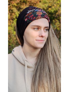 ĽUDOVKÁR - hat, scarf