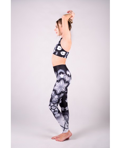 Lines mandalas black yoga set